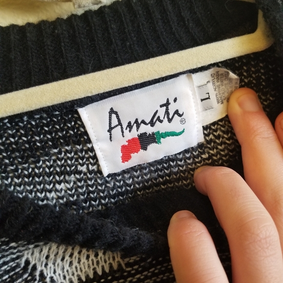 Amati sweater - Picture 3 of 3